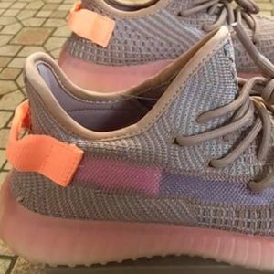 New w Box! Yeezy Boost 350 Size 6 Men